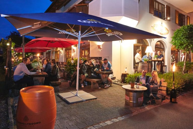 Biergarten in Oberammergau